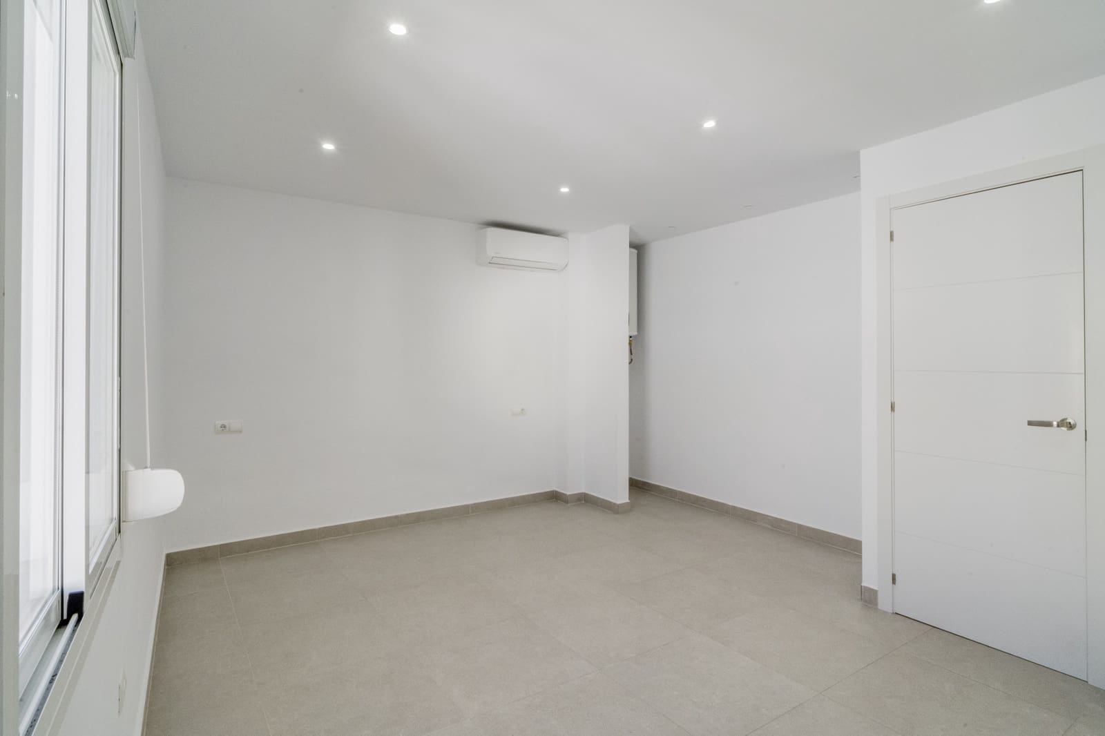 2 soverom Hus til salgs i Coin - € 239 000 (Ref: 9893588)