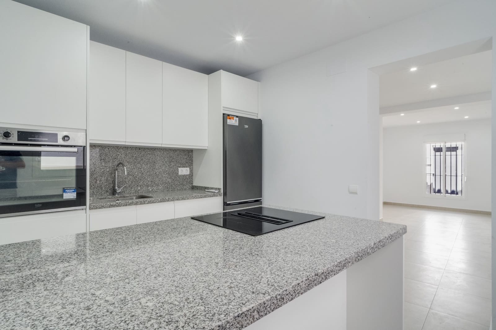 2 soverom Hus til salgs i Coin - € 239 000 (Ref: 9893588)