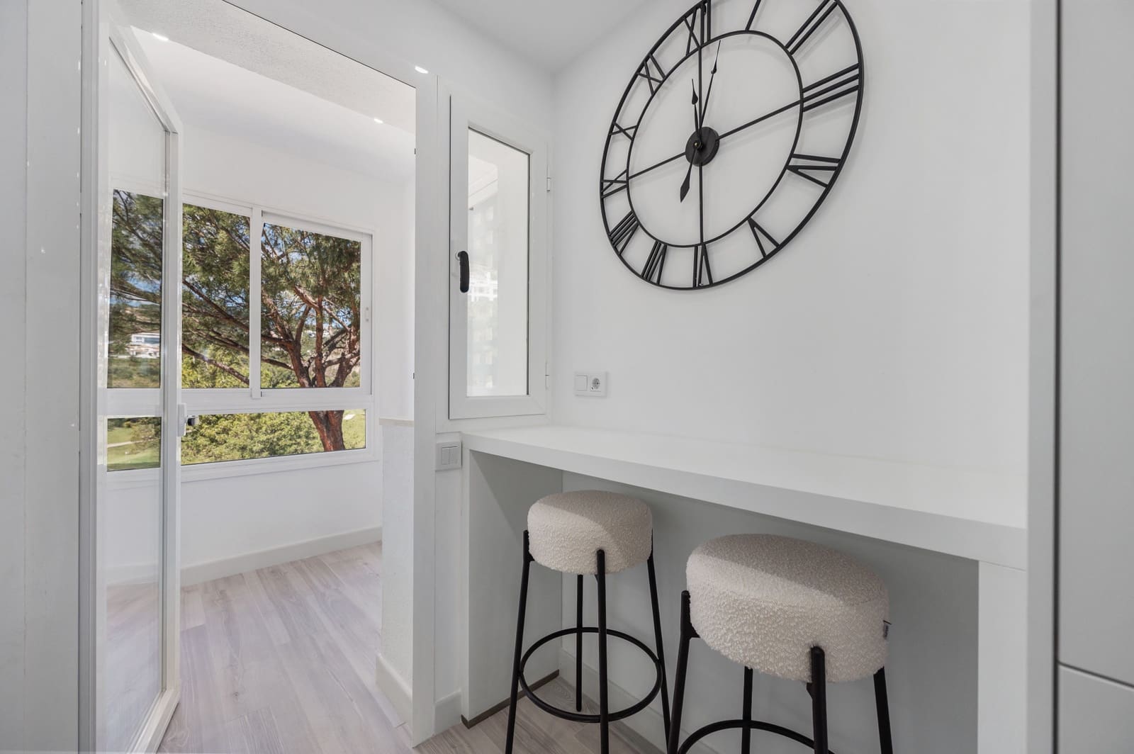 3 slaapkamer Appartement te koop in Benahavis met zwembad garage - € 765.000 (Ref: 9906710)