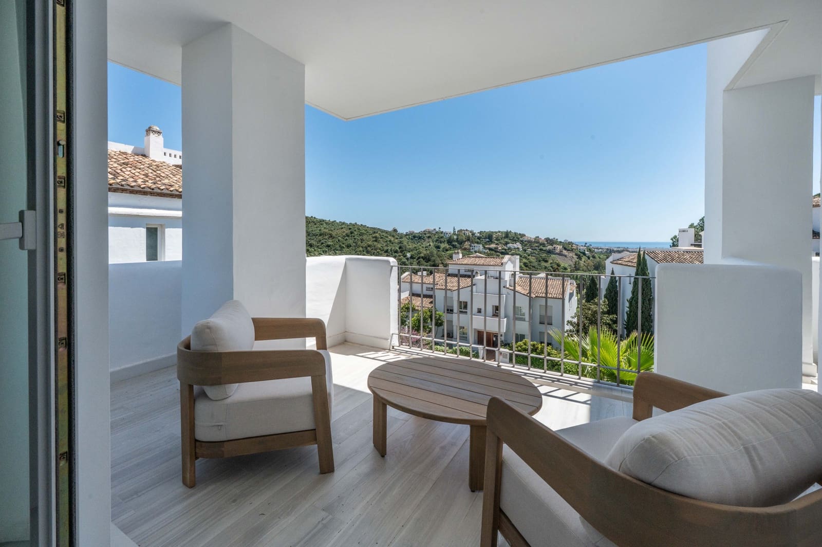 3 slaapkamer Appartement te koop in Benahavis met zwembad garage - € 765.000 (Ref: 9906710)
