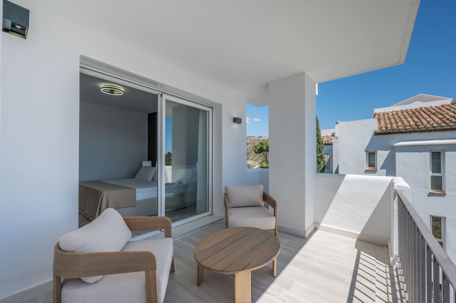 3 slaapkamer Appartement te koop in Benahavis met zwembad garage - € 765.000 (Ref: 9906710)