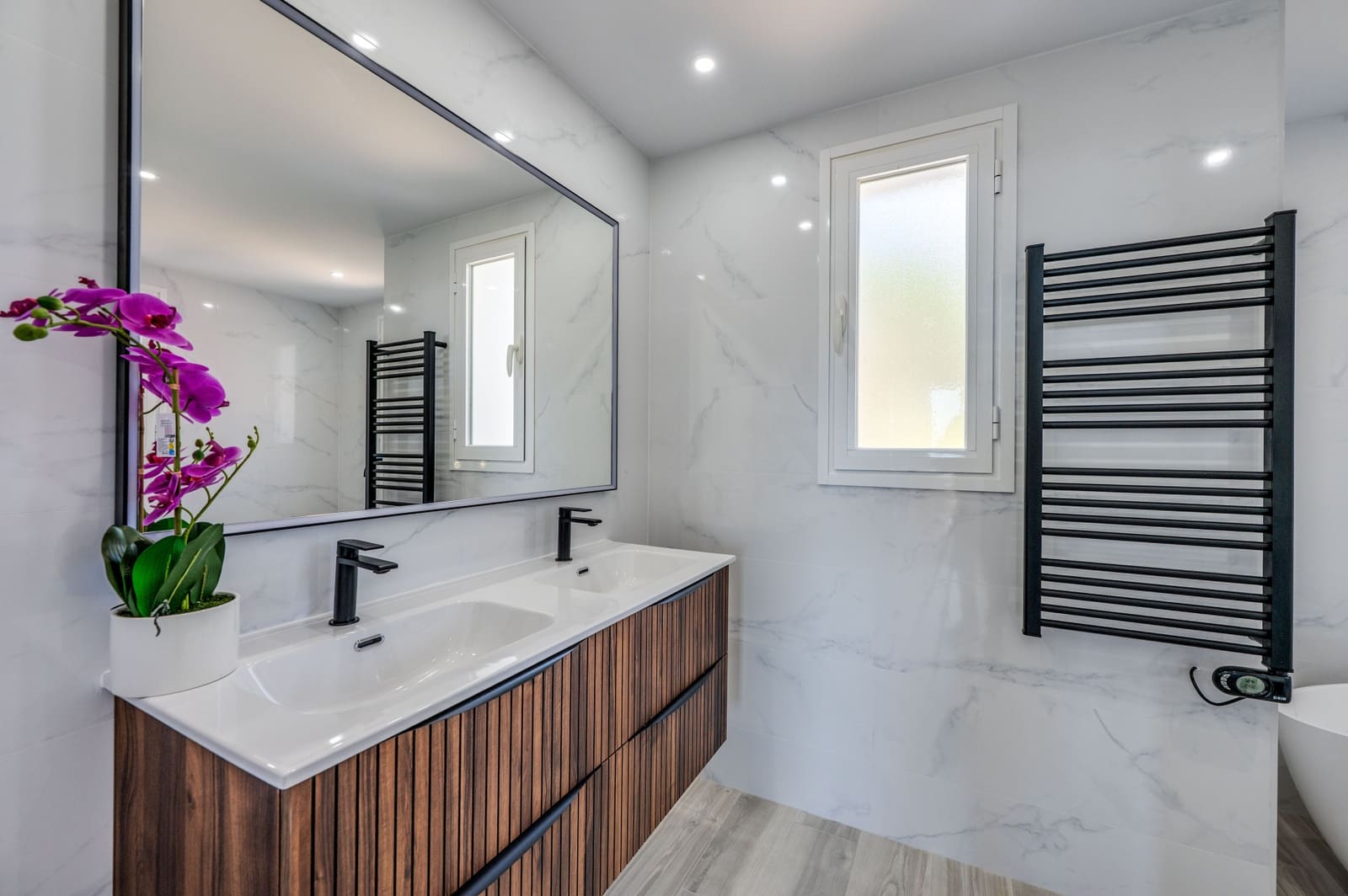 3 slaapkamer Appartement te koop in Benahavis met zwembad garage - € 765.000 (Ref: 9906710)