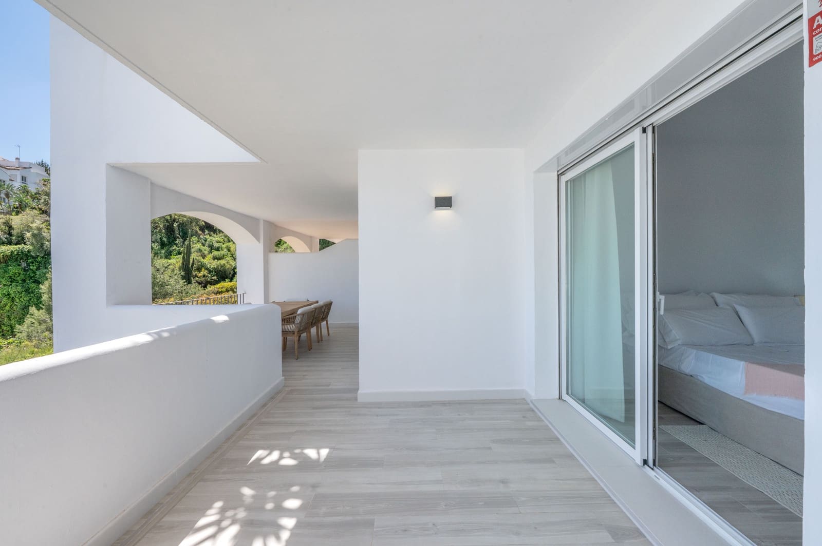 3 slaapkamer Appartement te koop in Benahavis met zwembad garage - € 765.000 (Ref: 9906710)