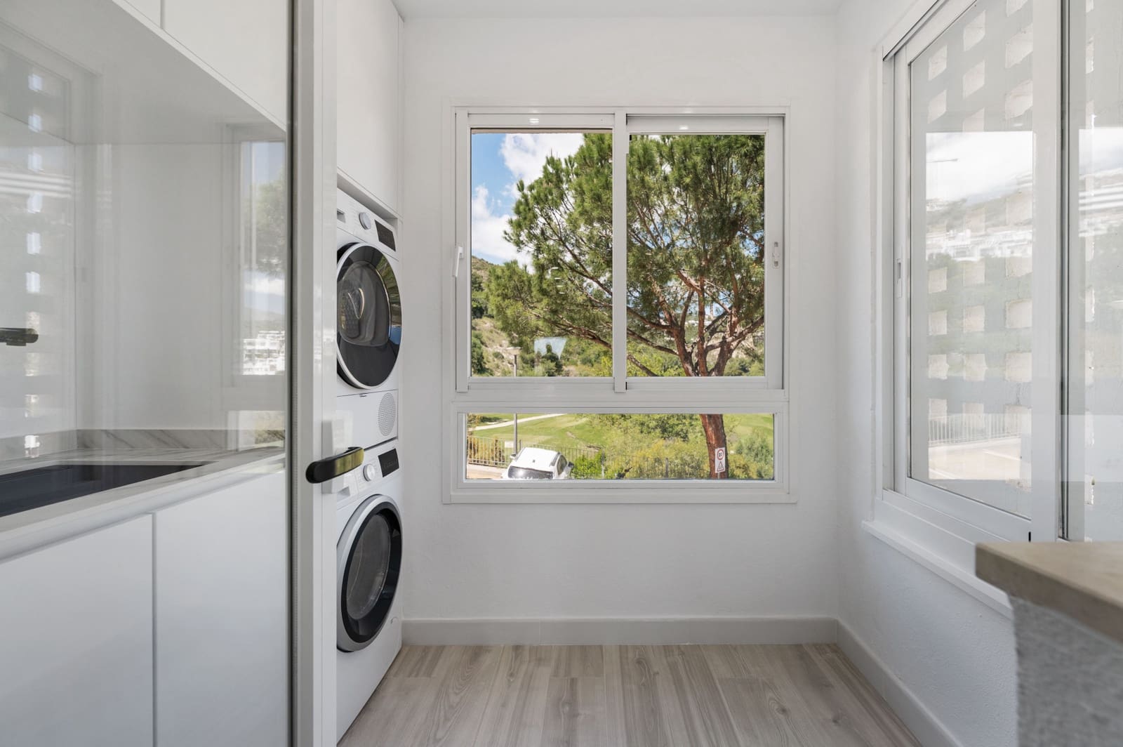 3 slaapkamer Appartement te koop in Benahavis met zwembad garage - € 765.000 (Ref: 9906710)