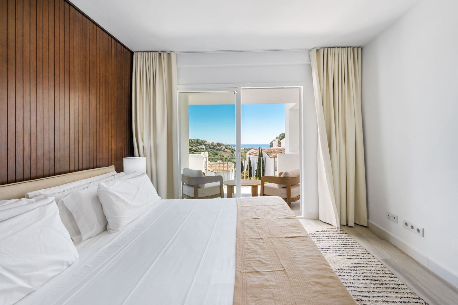 3 slaapkamer Appartement te koop in Benahavis met zwembad garage - € 765.000 (Ref: 9906710)