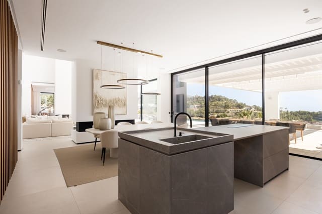7 soverom Villa til salgs i El Madroñal, Benahavís med svømmebasseng garasje - € 11 500 000 (Ref: 9909851)