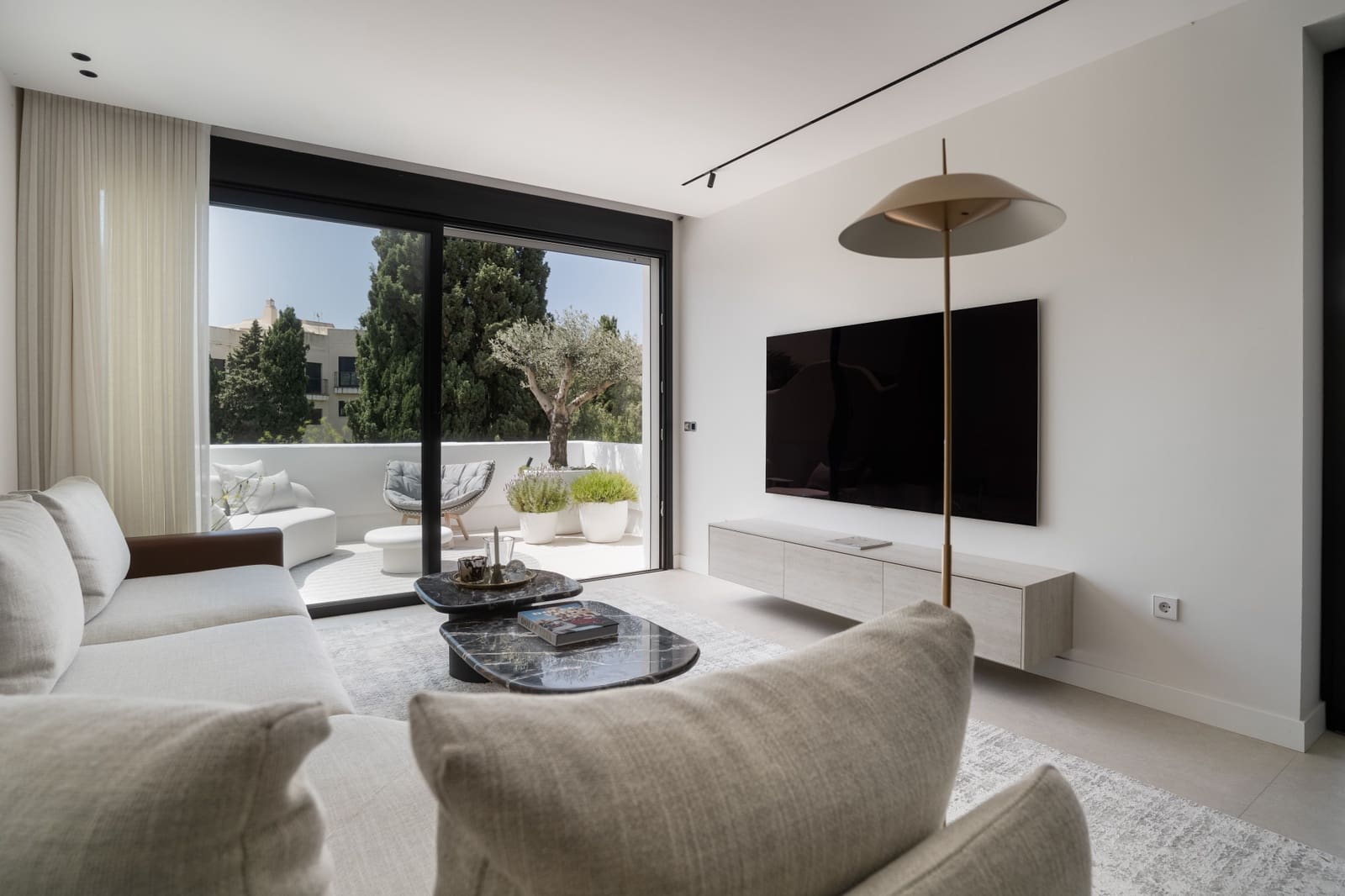 3 slaapkamer Penthouse te koop in Marbella met zwembad - € 1.490.000 (Ref: 9915096)