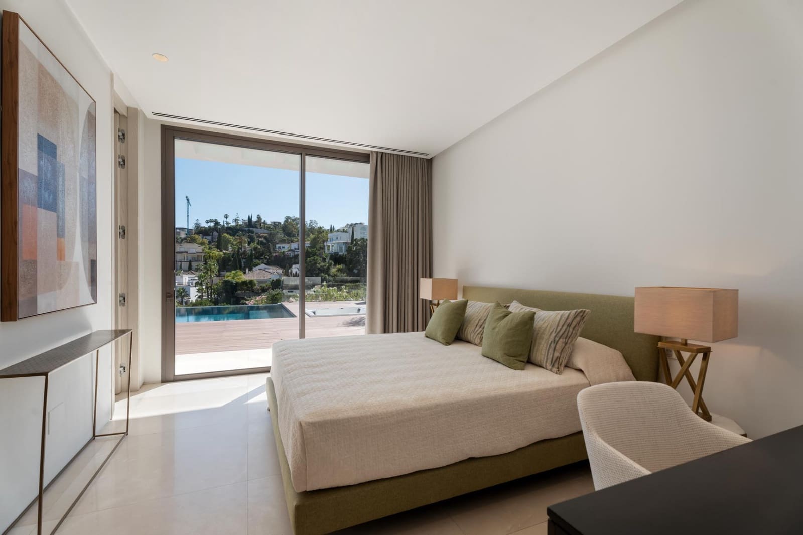 5 bedroom Villa for sale in La Quinta with pool garage - € 4,950,000 (Ref: 9915097)