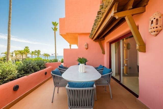 3 sypialnia Apartament na sprzedaż w Guadalmansa, Estepona z basenem garażem - 2 395 000 € (Ref: 9932665)