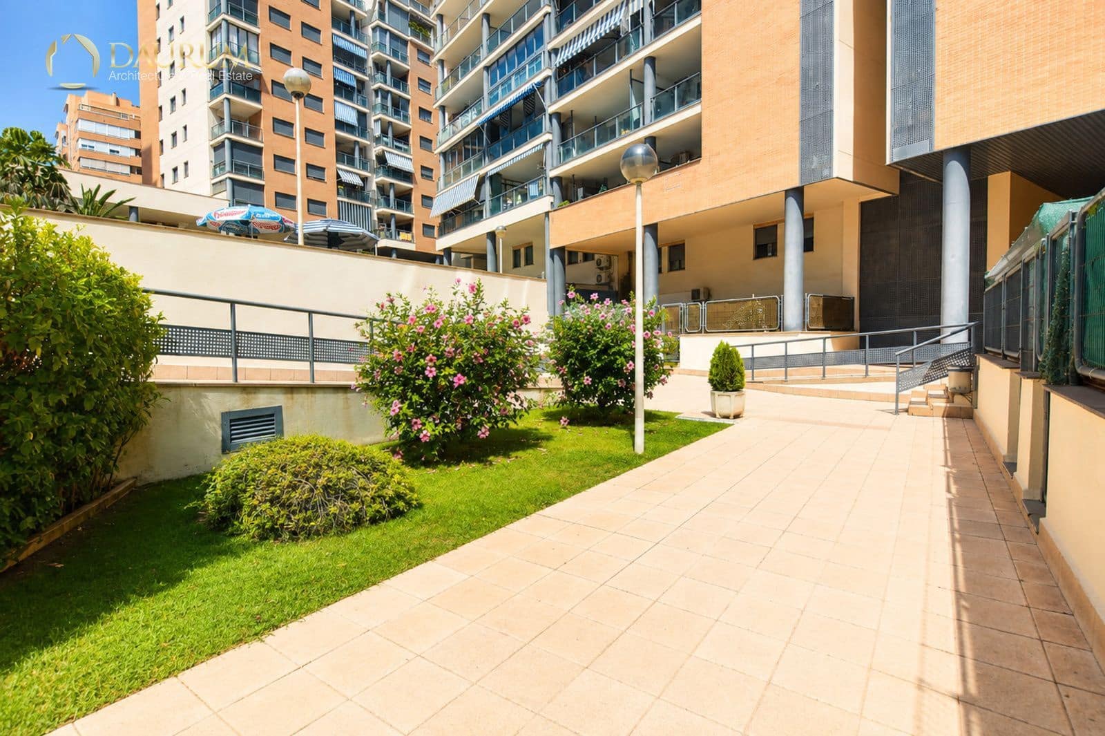 1 bedroom Flat for sale in La Villajoyosa / Vila Joiosa with pool - € 240,000 (Ref: 10007802)