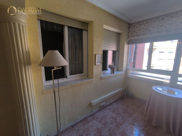 4 soveværelse Lejlighed til salg i Carolinas Altas, Alicante by - € 196.000 (Ref: 10009527)