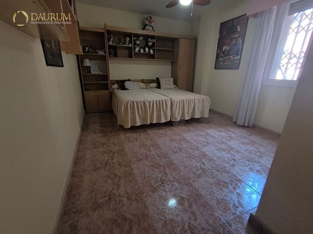 4 soveværelse Lejlighed til salg i Carolinas Altas, Alicante by - € 196.000 (Ref: 10009527)