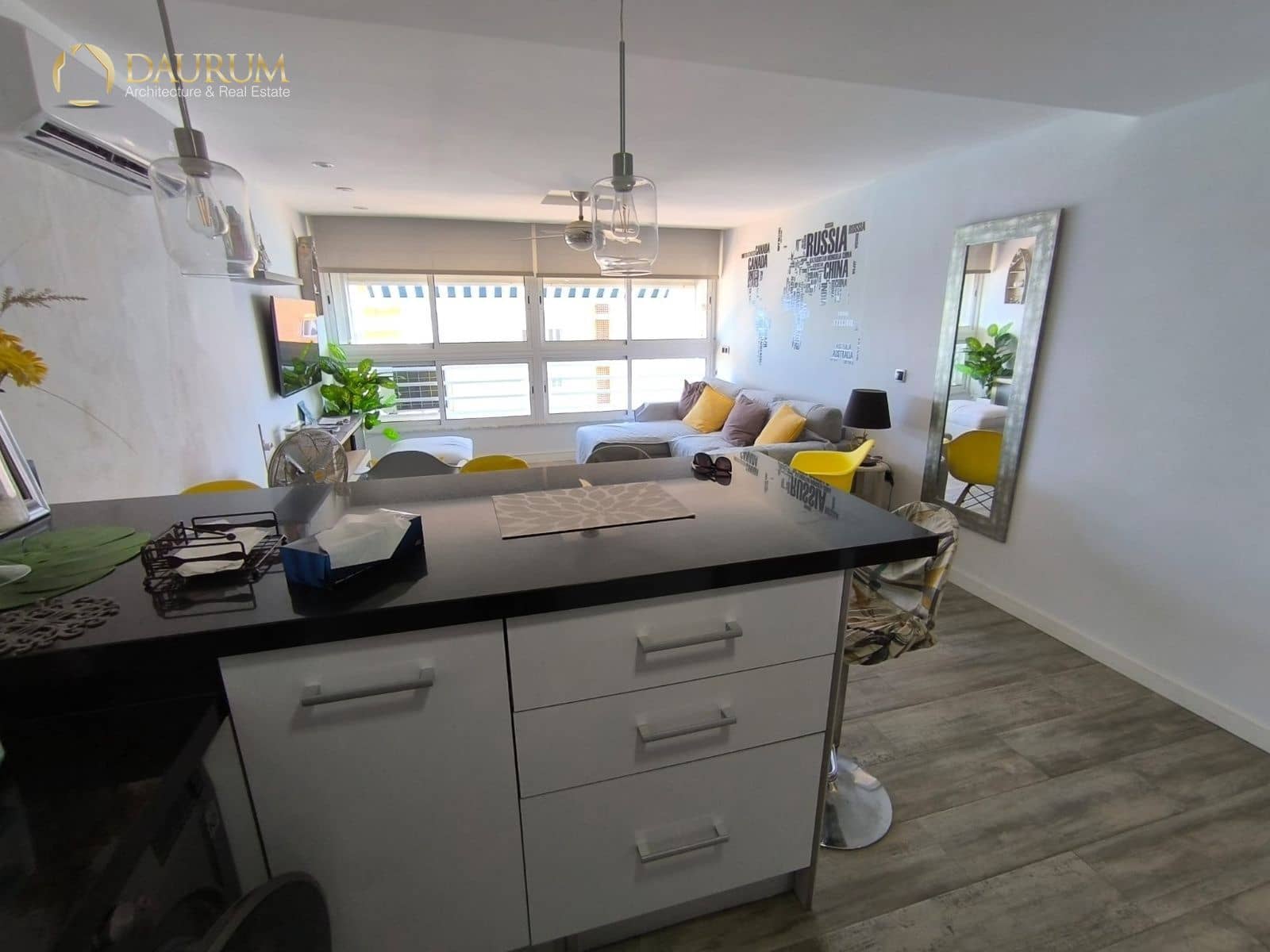 1 soverom Leilighet til salgs i Alicante by med garasje - € 196 000 (Ref: 10009695)