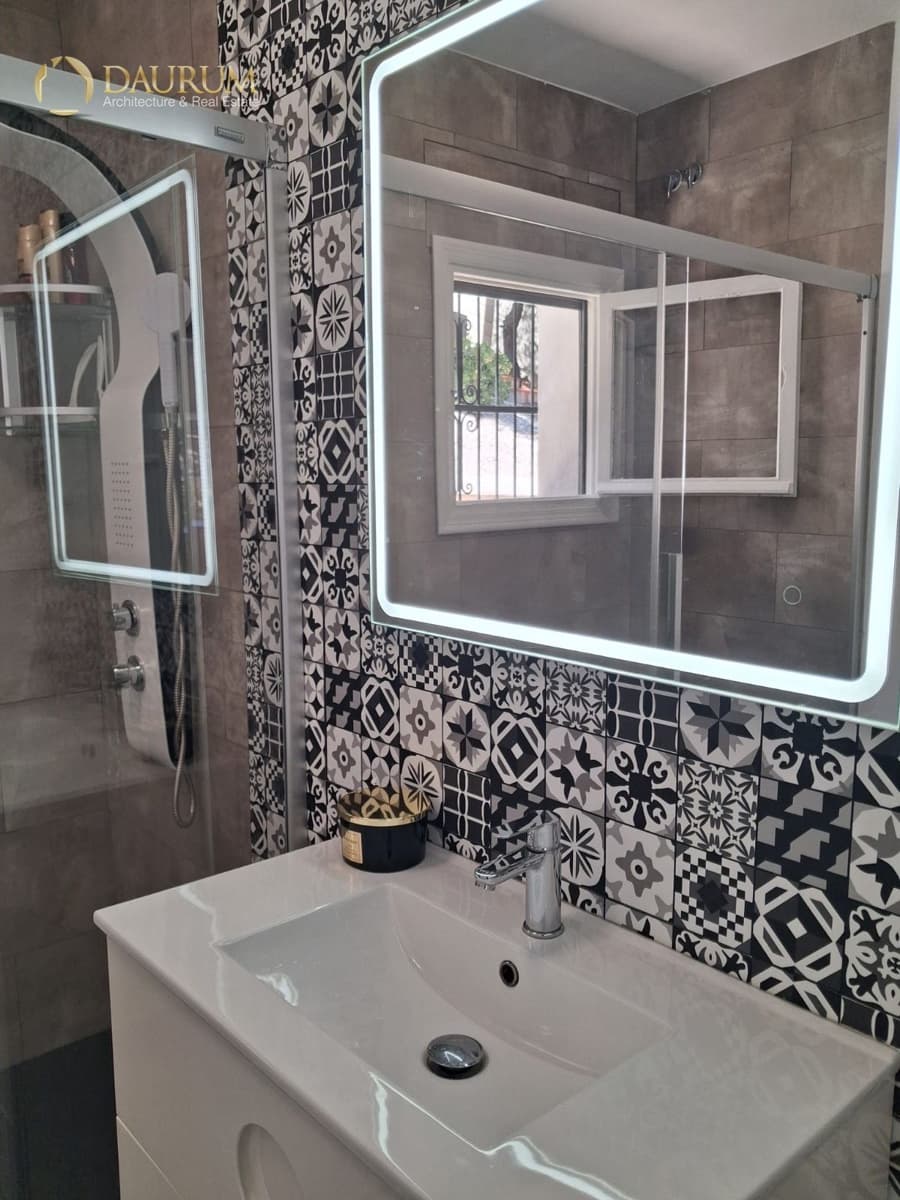4 bedroom Villa for sale in El Campello with garage - € 595,000 (Ref: 10014319)