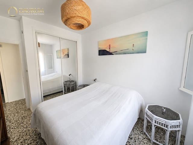 4 bedroom Villa for sale in El Campello with garage - € 595,000 (Ref: 10014319)