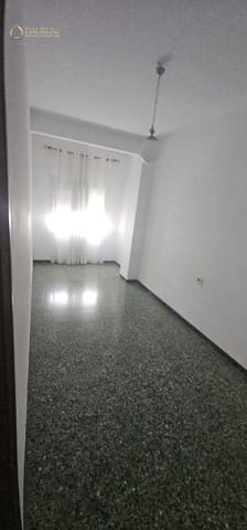Piso de 4 habitaciones en San Vicente / Sant Vicent del Raspeig en venta - 240.000 € (Ref: 10016597)