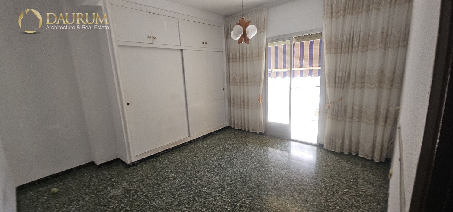 4 slaapkamer Flat te koop in San Vicente / Sant Vicent del Raspeig - € 240.000 (Ref: 10016597)