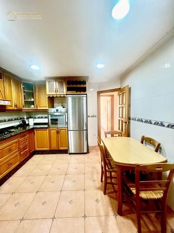 3 Zimmer Wohnung zu verkaufen in Centro, Elche / Elx - 250.000 € (Ref: 10026472)