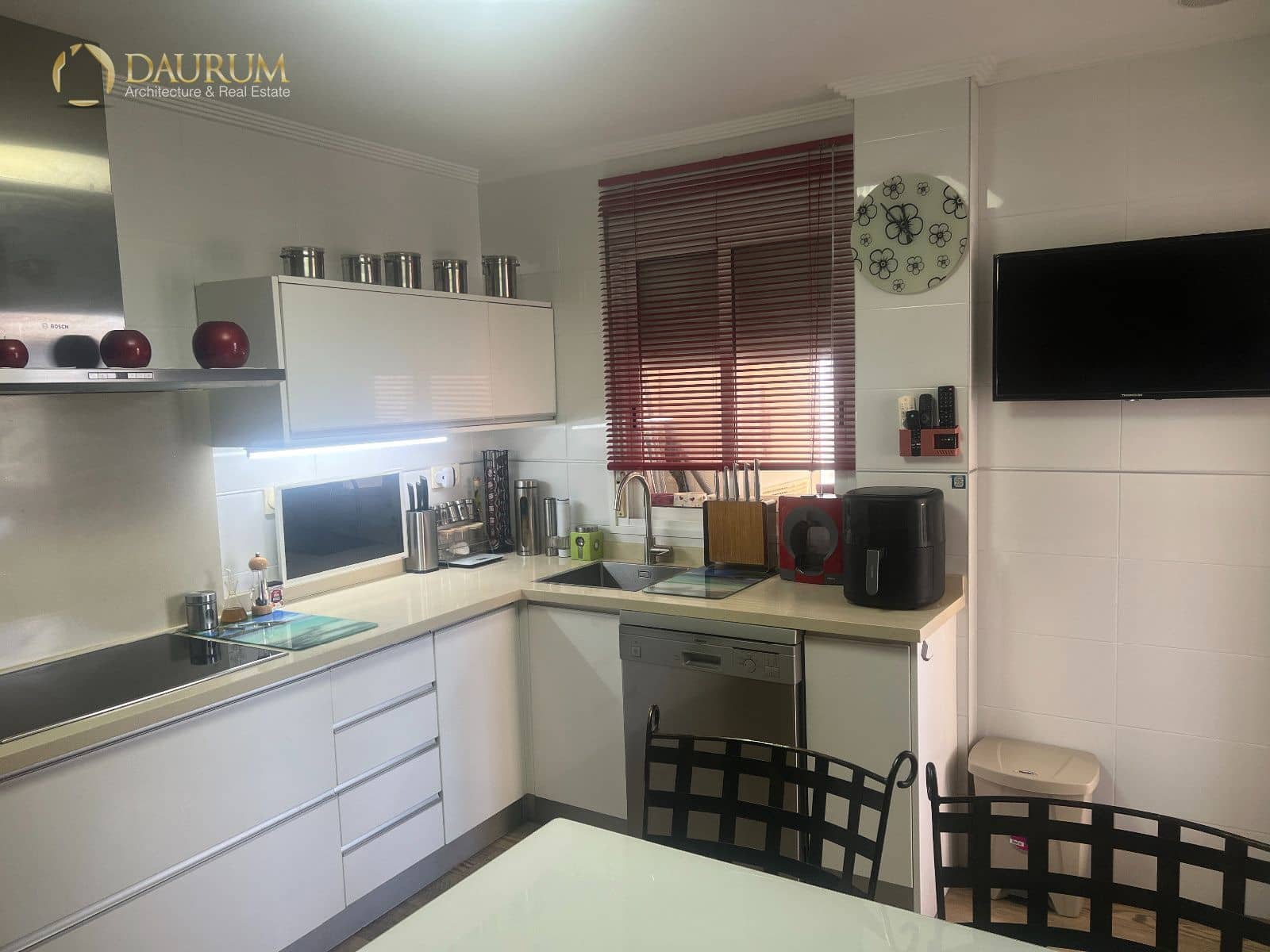 3 bedroom Flat for sale in Elche / Elx with pool garage - € 299,900 (Ref: 10029666)