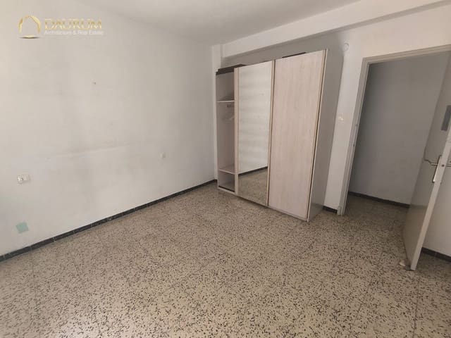 4 sovrum Lägenhet till salu i Centro, Elche / Elx - 179 000 € (Ref: 10031058)