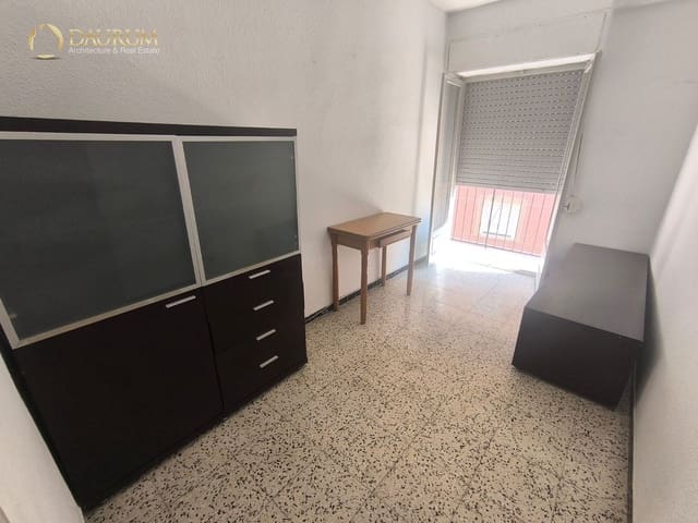 4 sovrum Lägenhet till salu i Centro, Elche / Elx - 179 000 € (Ref: 10031058)