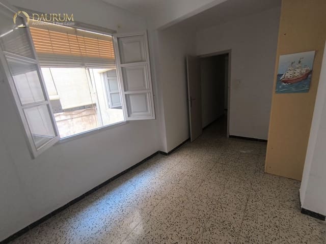 4 sovrum Lägenhet till salu i Centro, Elche / Elx - 179 000 € (Ref: 10031058)
