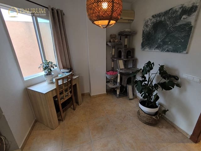 3 soveværelse Villa til salg i Gran Alacant, Santa Pola med swimmingpool - € 335.000 (Ref: 10031141)