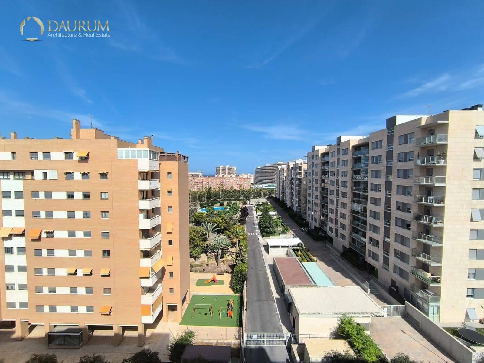2 quarto Apartamento para venda em Playa de San Juan com piscina garagem - 445 000 € (Ref: 10033046)