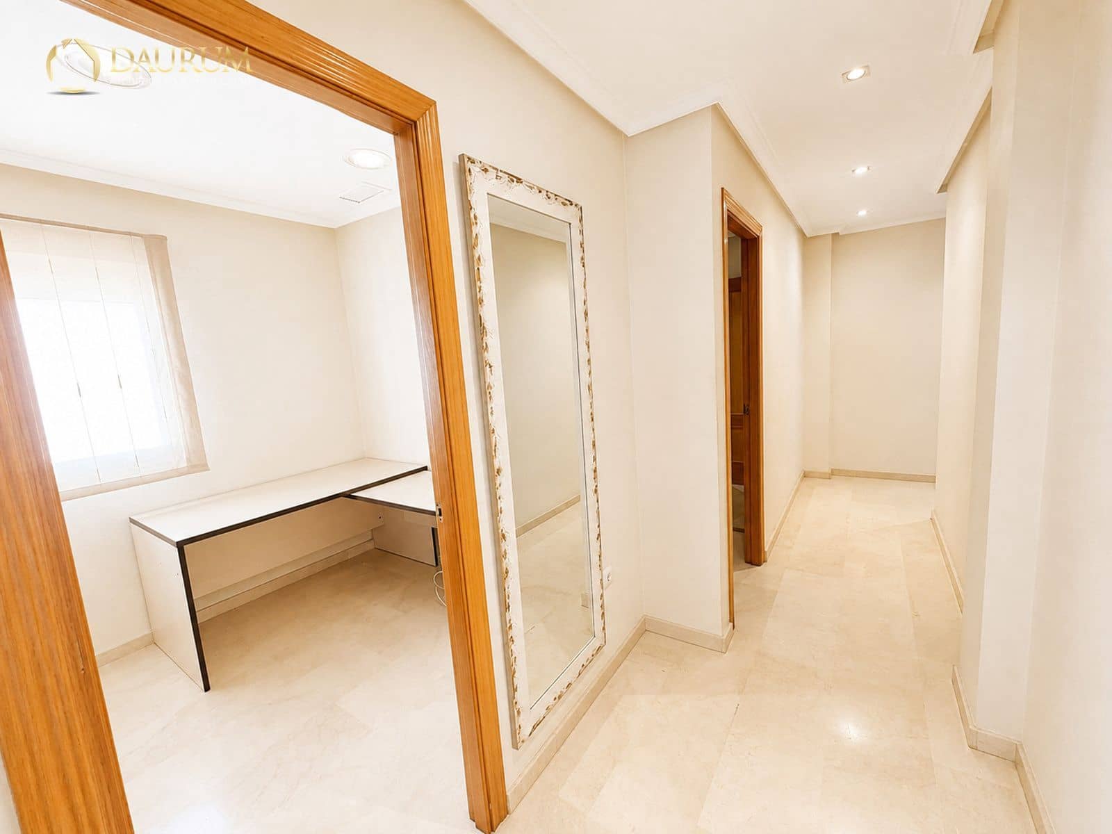 4 sypialnia Mieszkanie do wynajęcia w Elche / Elx z garażem - 1 100 € (Ref: 10033047)