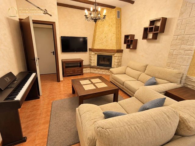 3 Zimmer Villa zu verkaufen in Elche / Elx mit Garage - 360.000 € (Ref: 10034260)