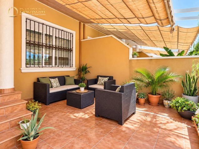 3 Zimmer Villa zu verkaufen in Elche / Elx mit Garage - 360.000 € (Ref: 10034260)