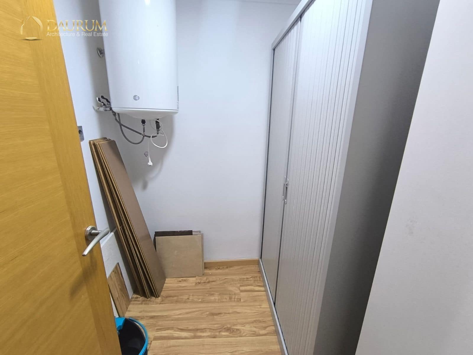 Office for sale in Elche / Elx - € 150,000 (Ref: 10034374)
