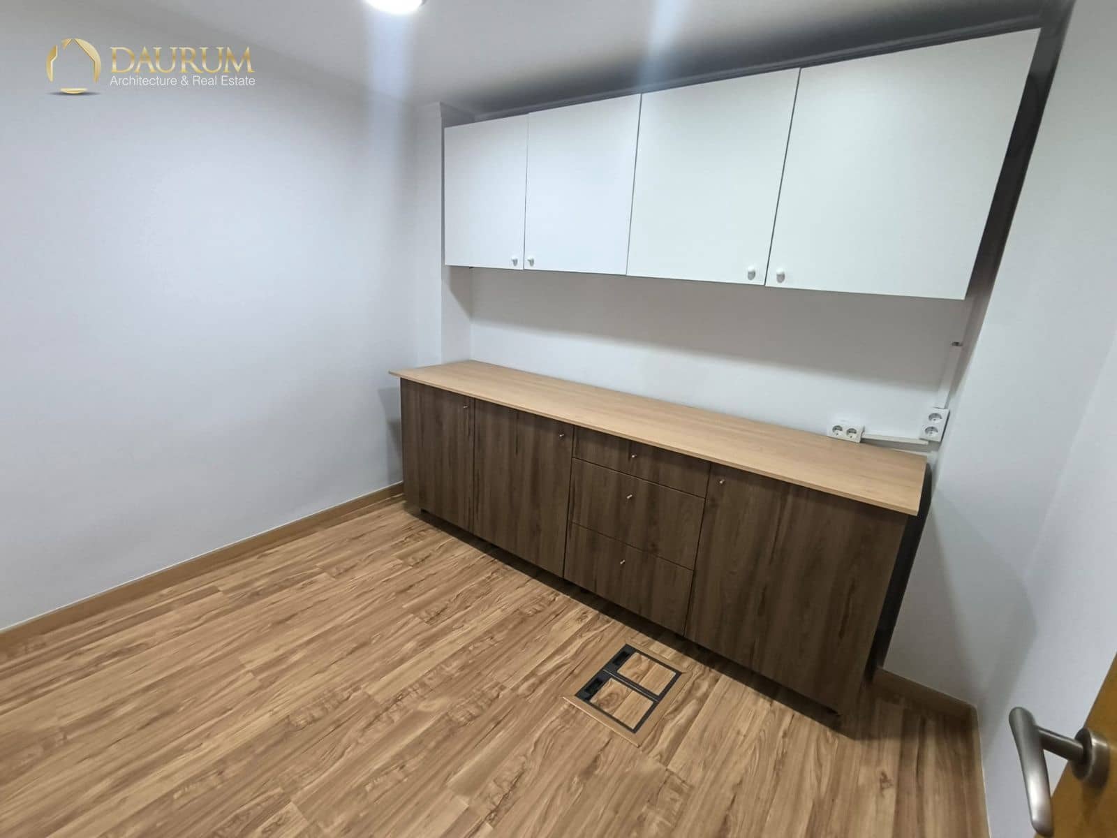 Office for sale in Elche / Elx - € 150,000 (Ref: 10034374)