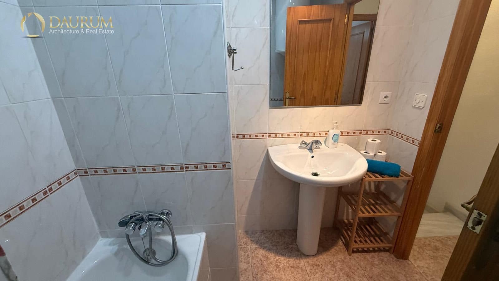 1 bedroom Townhouse for sale in Santa Pola - € 145,000 (Ref: 10060863)