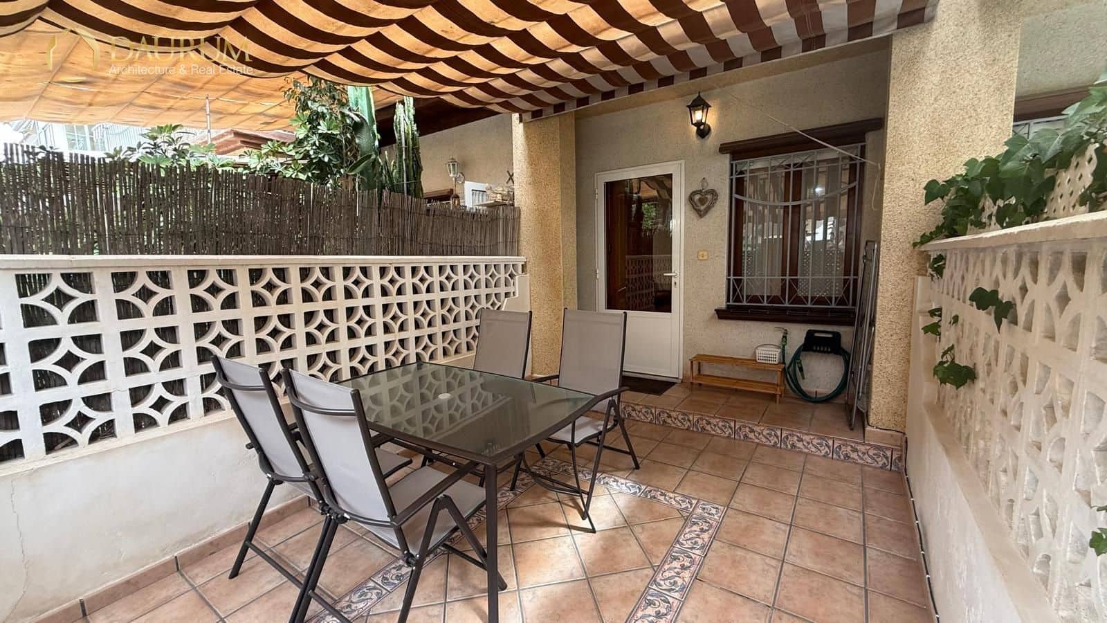 1 bedroom Townhouse for sale in Santa Pola - € 145,000 (Ref: 10060863)
