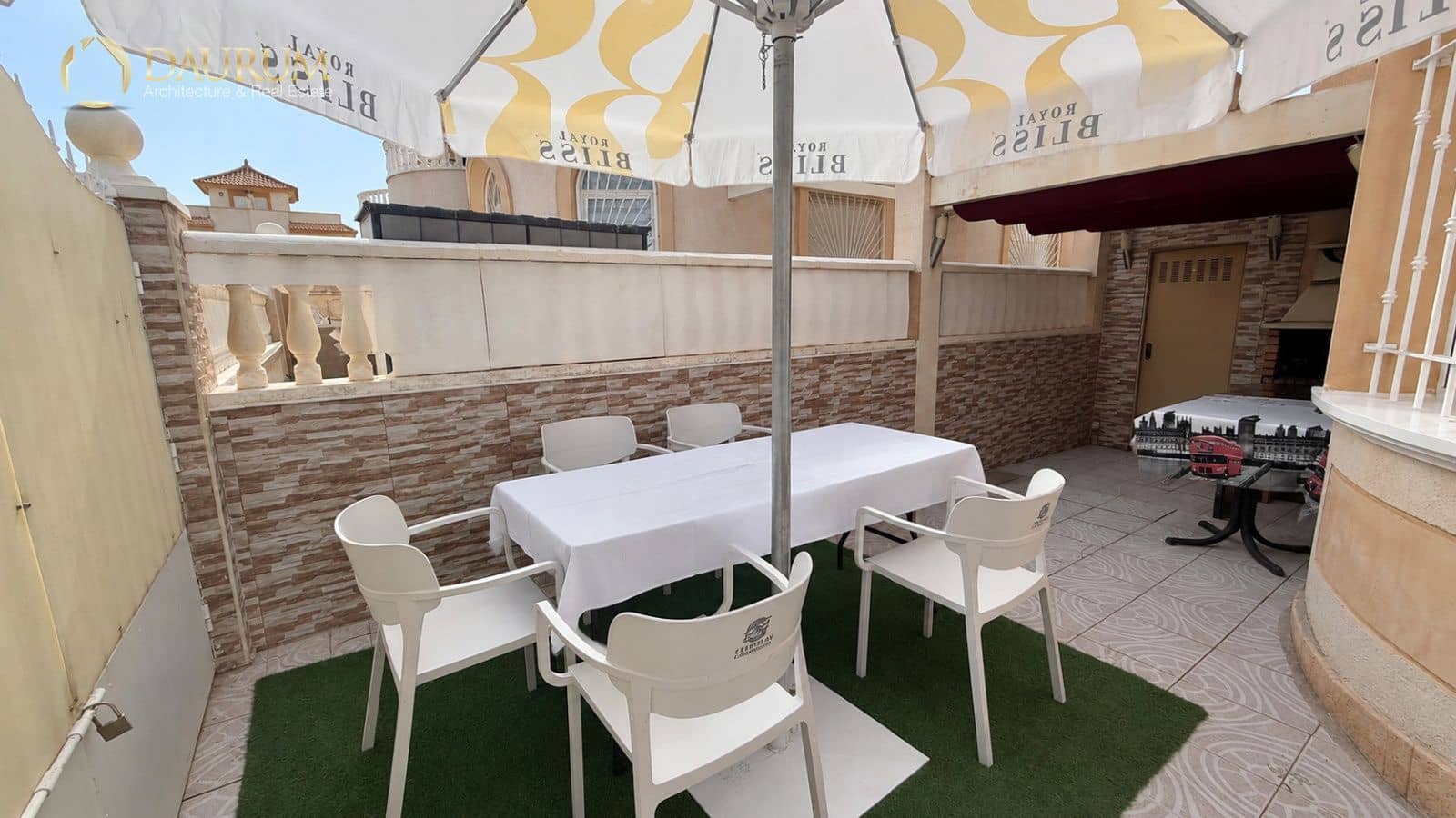 3 Zimmer Wohnung zu verkaufen in Torrevieja mit Pool - 245.000 € (Ref: 10073114)