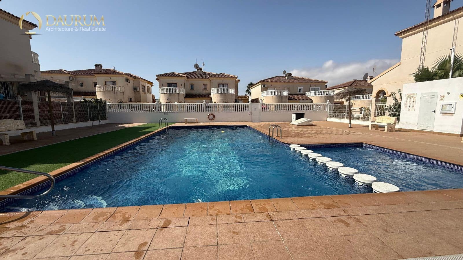 3 Zimmer Wohnung zu verkaufen in Torrevieja mit Pool - 245.000 € (Ref: 10073114)