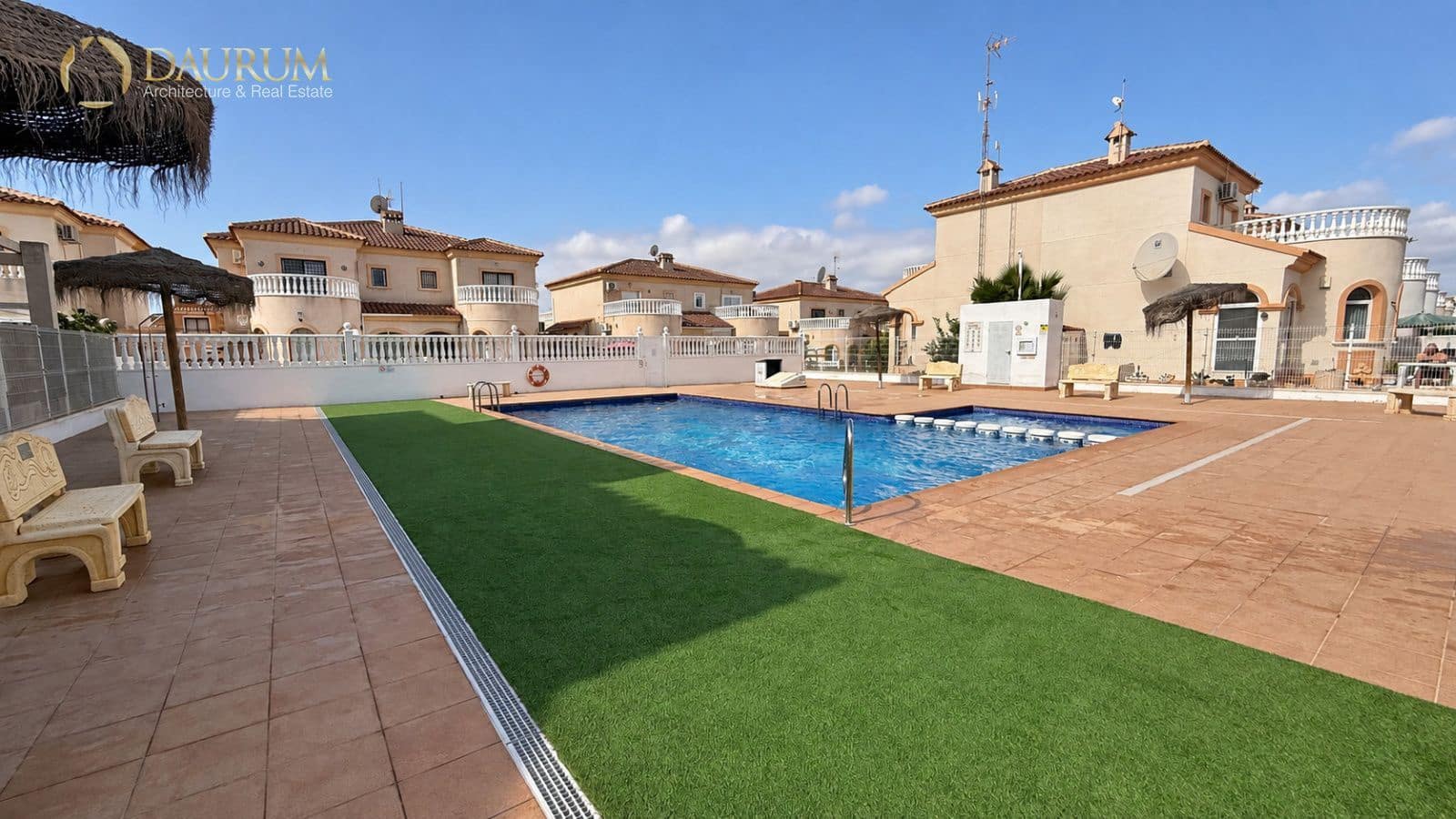 3 Zimmer Wohnung zu verkaufen in Torrevieja mit Pool - 245.000 € (Ref: 10073114)