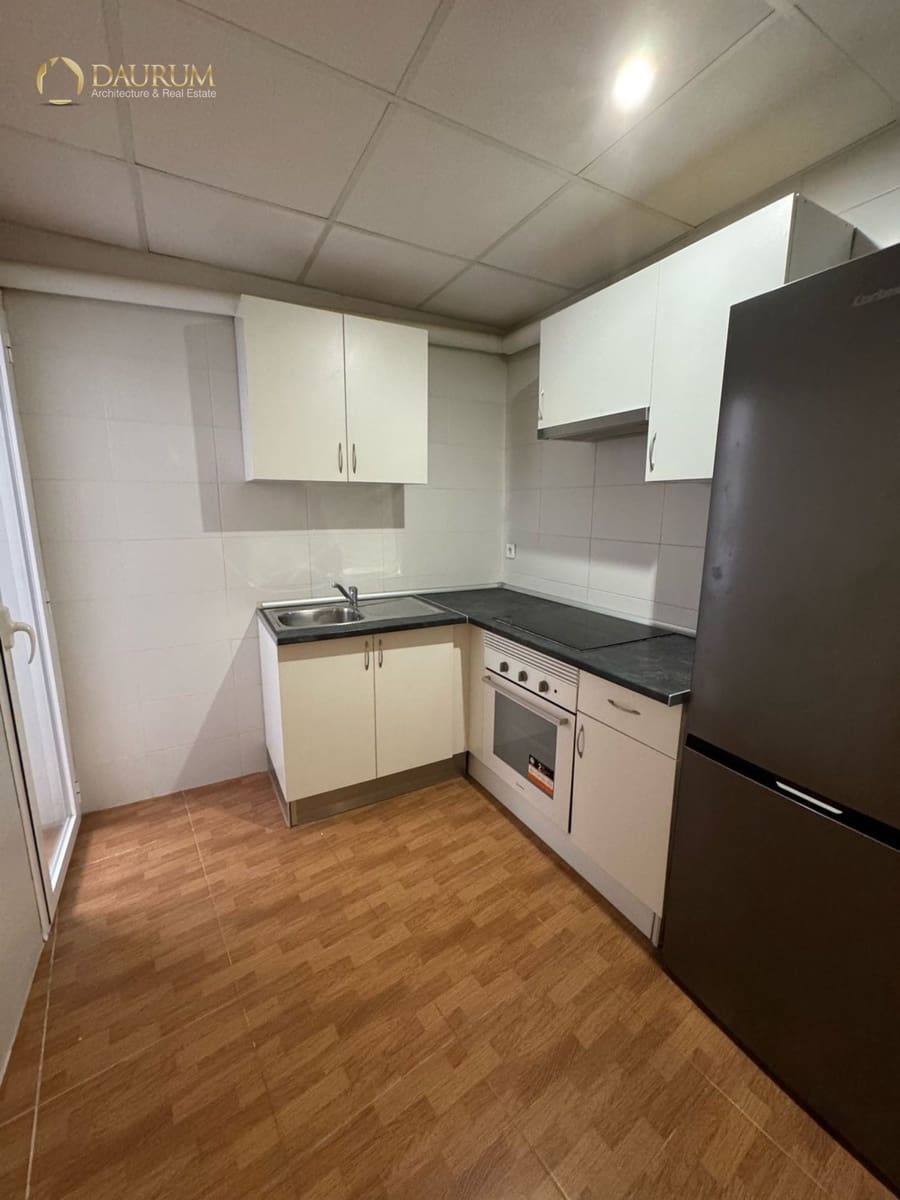 3 soveværelse Lejlighed til salg i Alicante by - € 170.000 (Ref: 10088578)