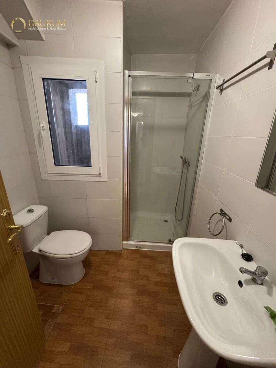 3 soveværelse Lejlighed til salg i Alicante by - € 170.000 (Ref: 10088578)