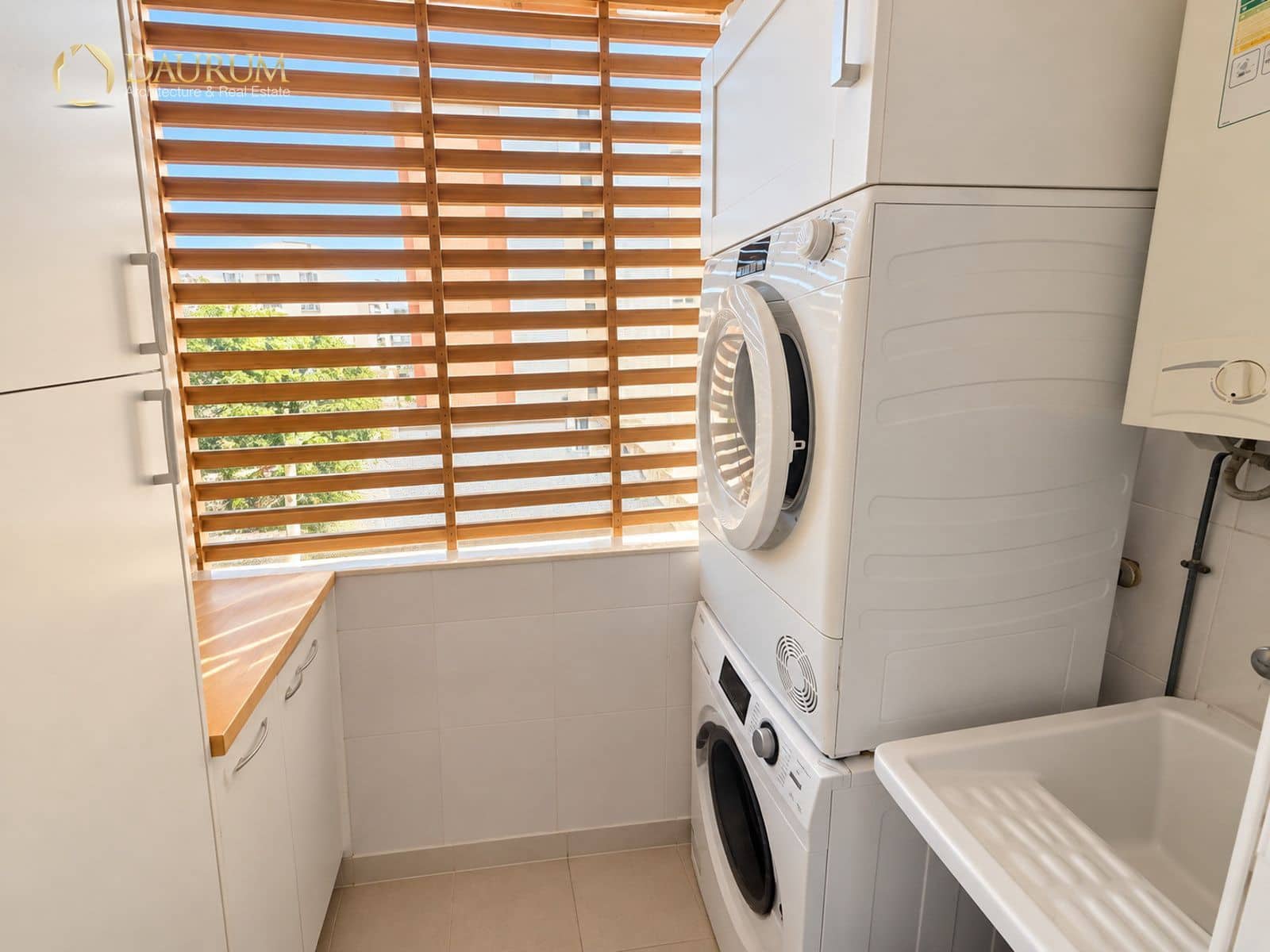3 slaapkamer Flat te koop in Alicante stad met zwembad garage - € 339.900 (Ref: 10091408)