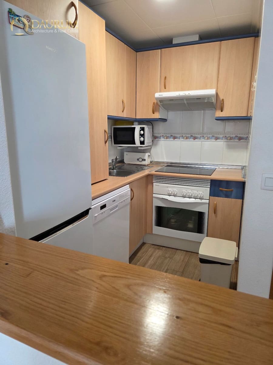 1 slaapkamer Flat te koop in Alicante stad met zwembad garage - € 215.000 (Ref: 10113458)