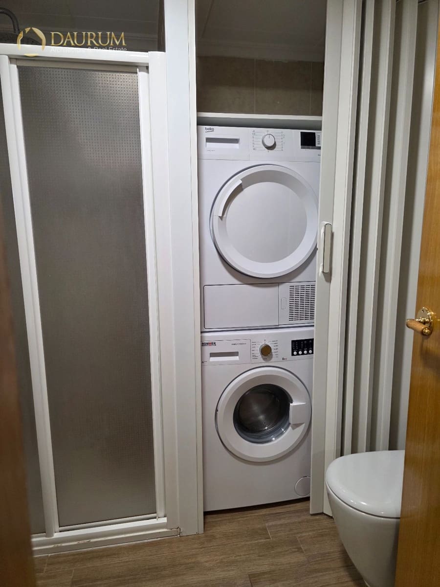 1 slaapkamer Flat te koop in Alicante stad met zwembad garage - € 215.000 (Ref: 10113458)