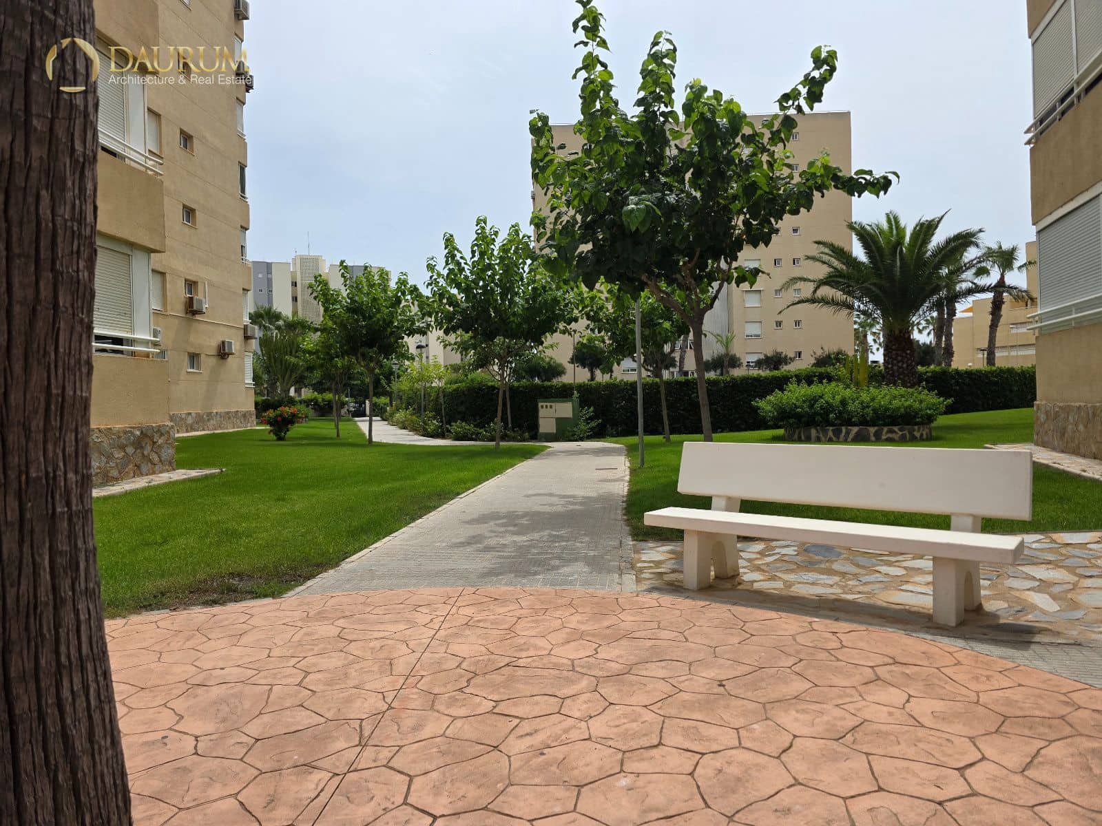 1 slaapkamer Flat te koop in Alicante stad met zwembad garage - € 215.000 (Ref: 10113458)
