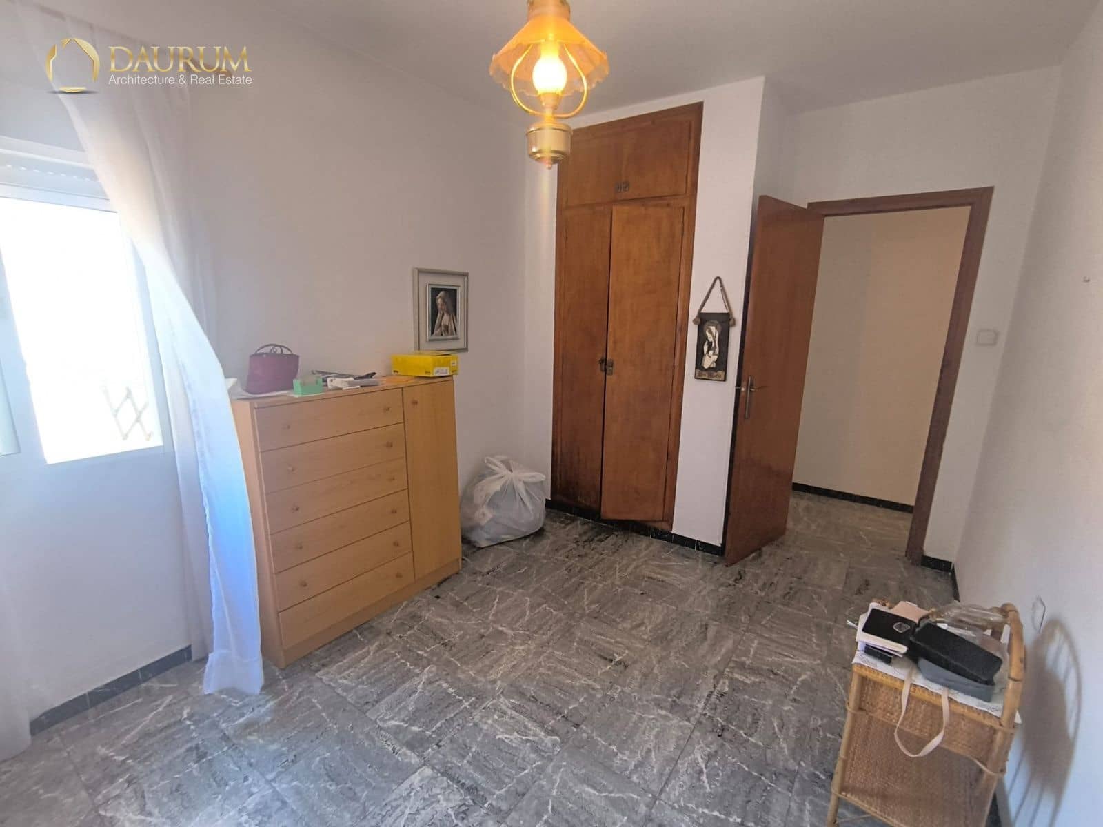 3 slaapkamer Flat te koop in Alicante stad - € 185.000 (Ref: 10118371)