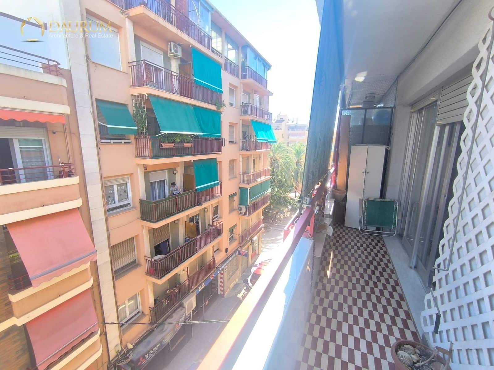 3 slaapkamer Flat te koop in Alicante stad - € 185.000 (Ref: 10118371)