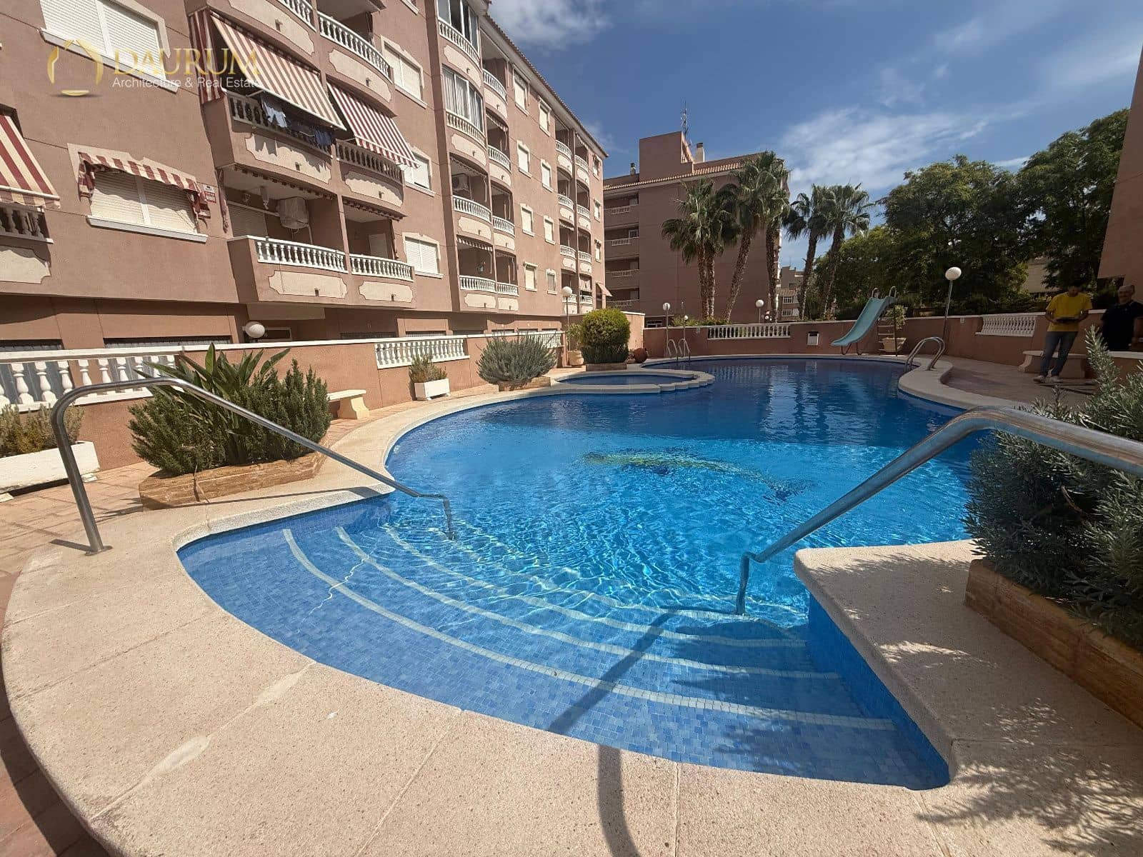 2 soverom Leilighet til salgs i Santa Pola med svømmebasseng garasje - € 185 000 (Ref: 10121017)
