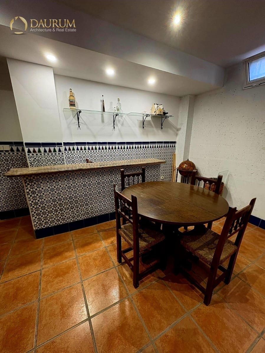 7 Zimmer Villa zu verkaufen in San Vicente / Sant Vicent del Raspeig mit Pool Garage - 890.000 € (Ref: 10127392)