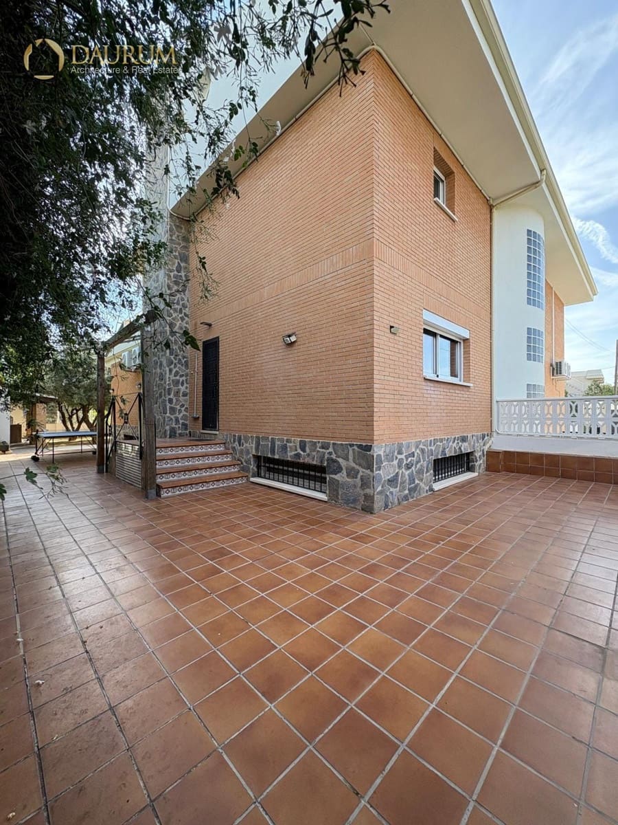 7 Zimmer Villa zu verkaufen in San Vicente / Sant Vicent del Raspeig mit Pool Garage - 890.000 € (Ref: 10127392)