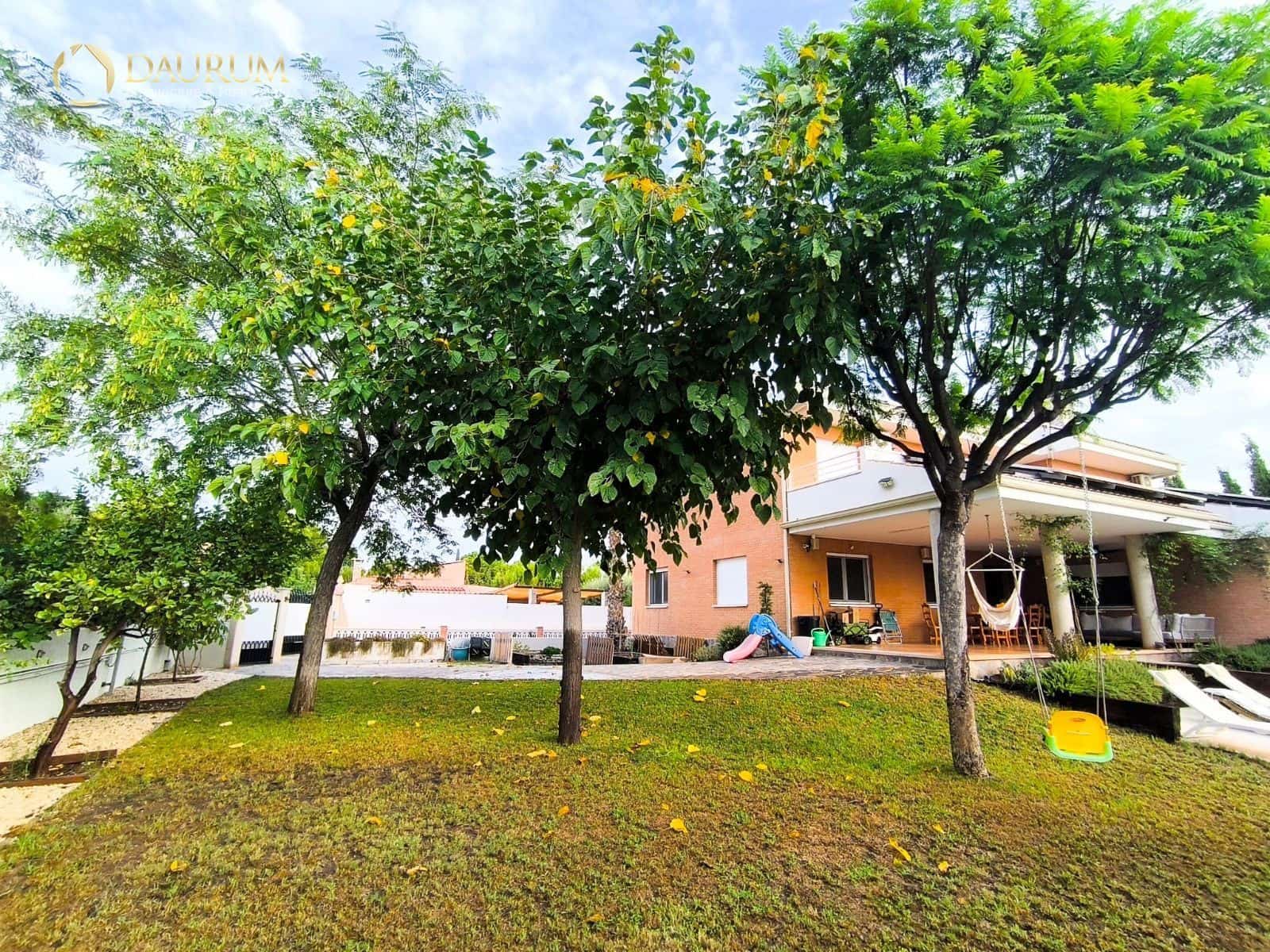 7 Zimmer Villa zu verkaufen in San Vicente / Sant Vicent del Raspeig mit Pool Garage - 890.000 € (Ref: 10127392)